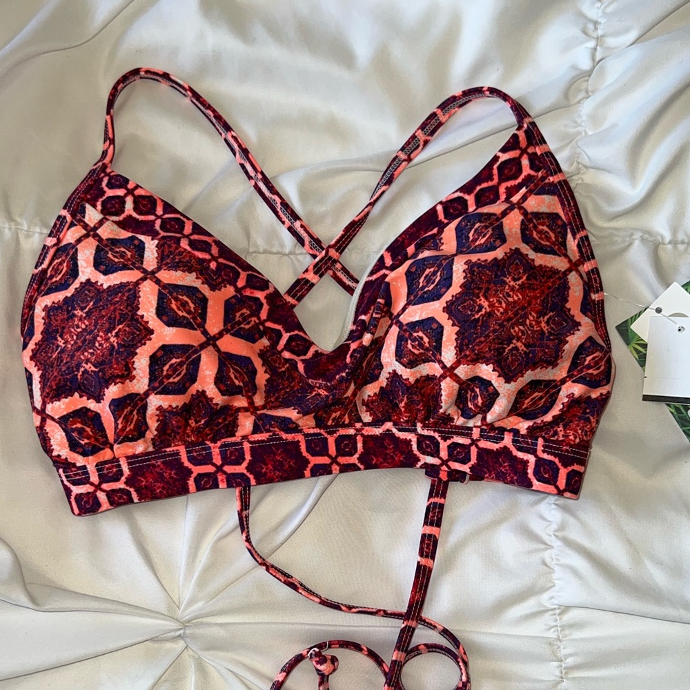 NEW Eidon Bikini Top